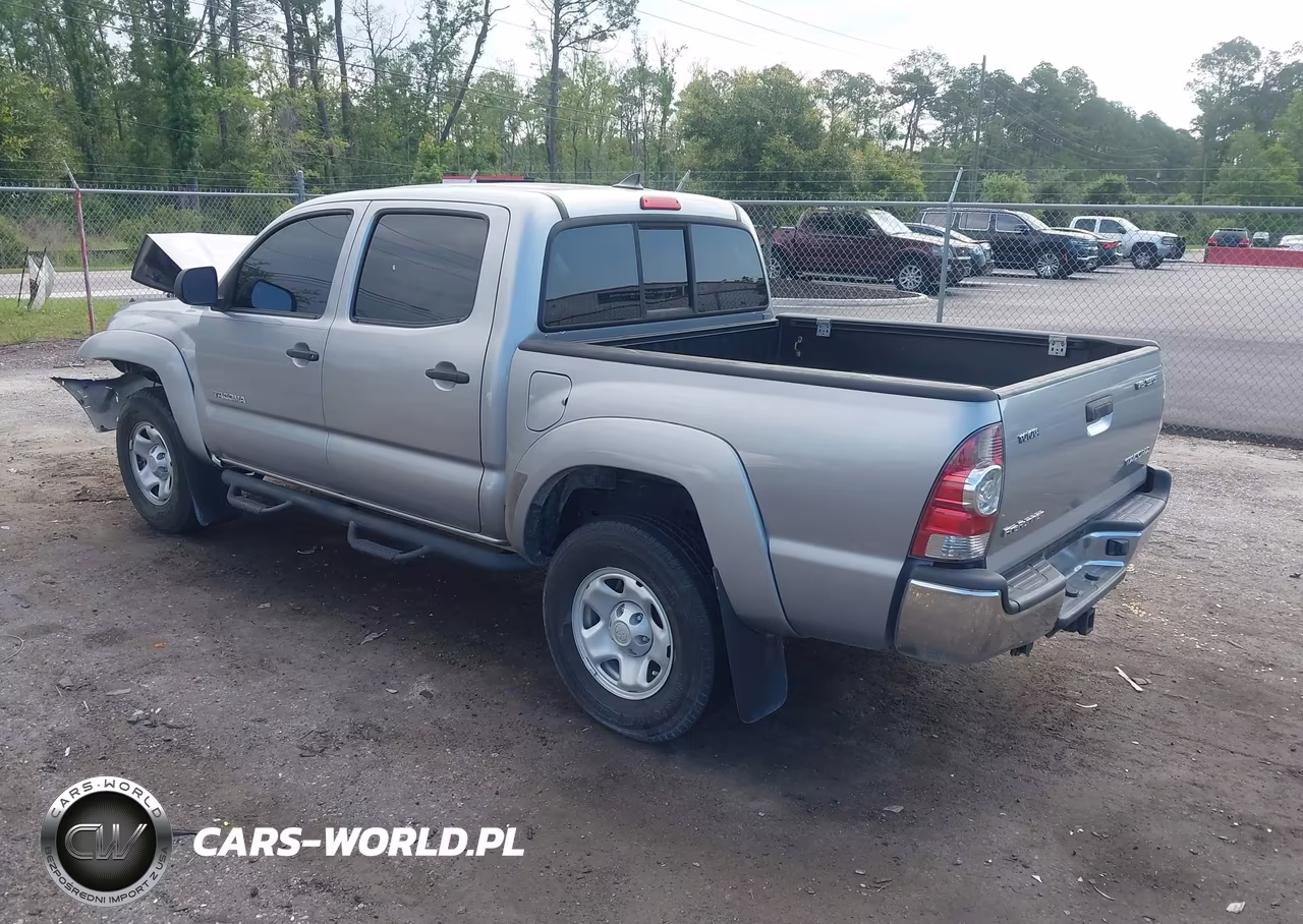 2015 Toyota Tacoma Prerunner V6 VIN:5TFJU4GN1FX076439 - 3