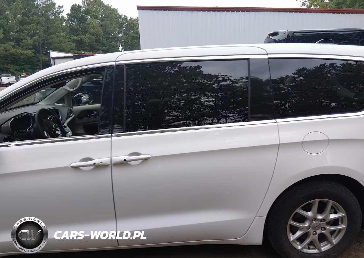 2024 Chrysler Pacifica Touring L VIN:2C4RC1BG4RR165325 - 14