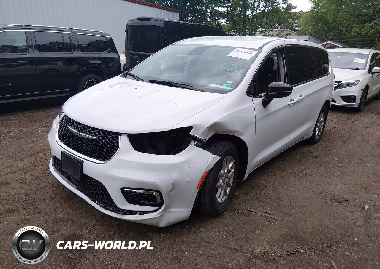 2024 Chrysler Pacifica Touring L VIN:2C4RC1BG4RR165325 - 2