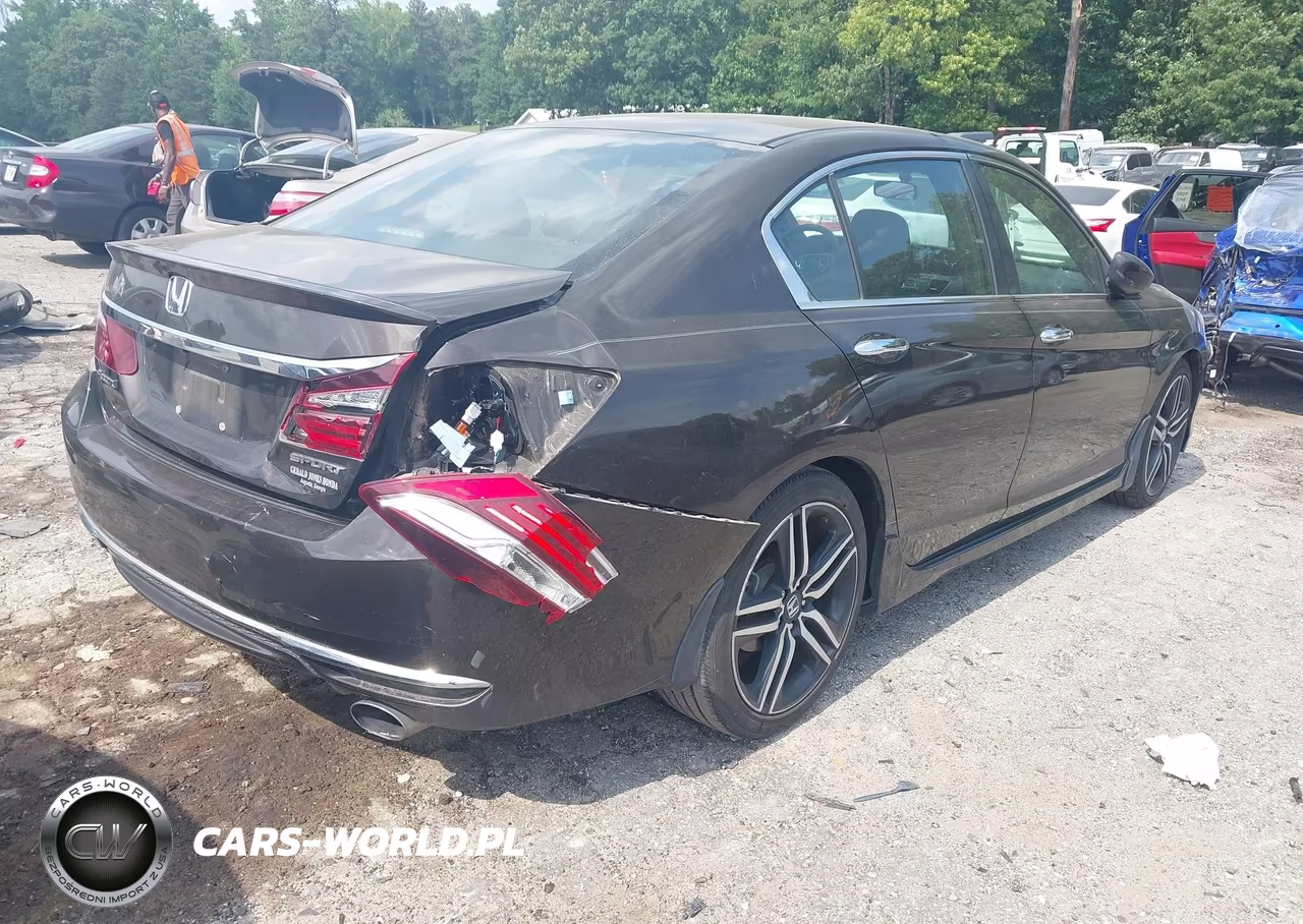 2017 Honda Accord Sport VIN:1HGCR2F5XHA108781 - 4