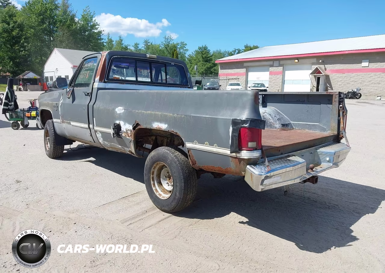 1986 Chevrolet K10 VIN:2GCEK14H6G1216567 - 3