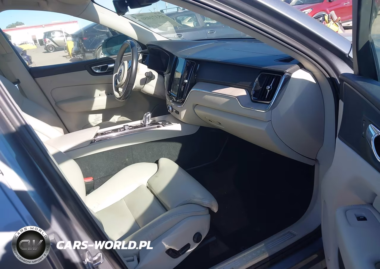 2018 Volvo Xc60 Hybrid T8 Inscription VIN:LYVBR0DL6JB106489 - 5