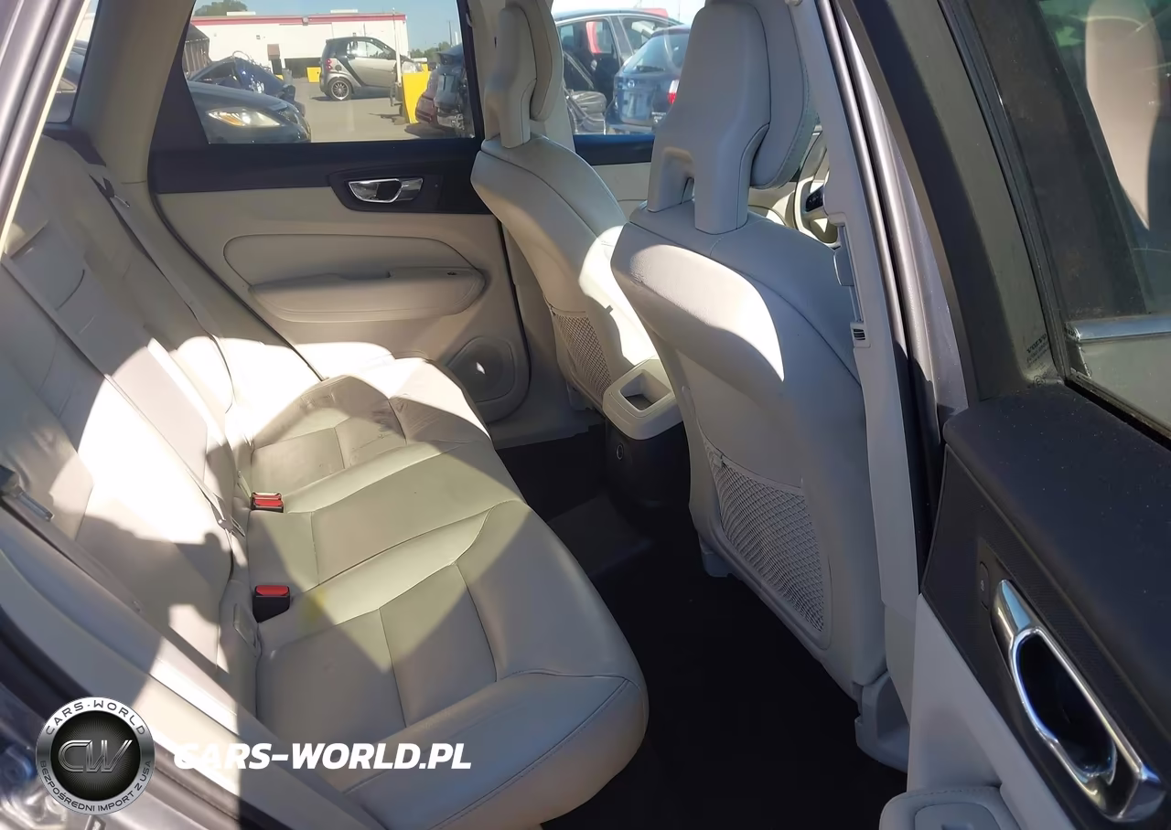 2018 Volvo Xc60 Hybrid T8 Inscription VIN:LYVBR0DL6JB106489 - 8