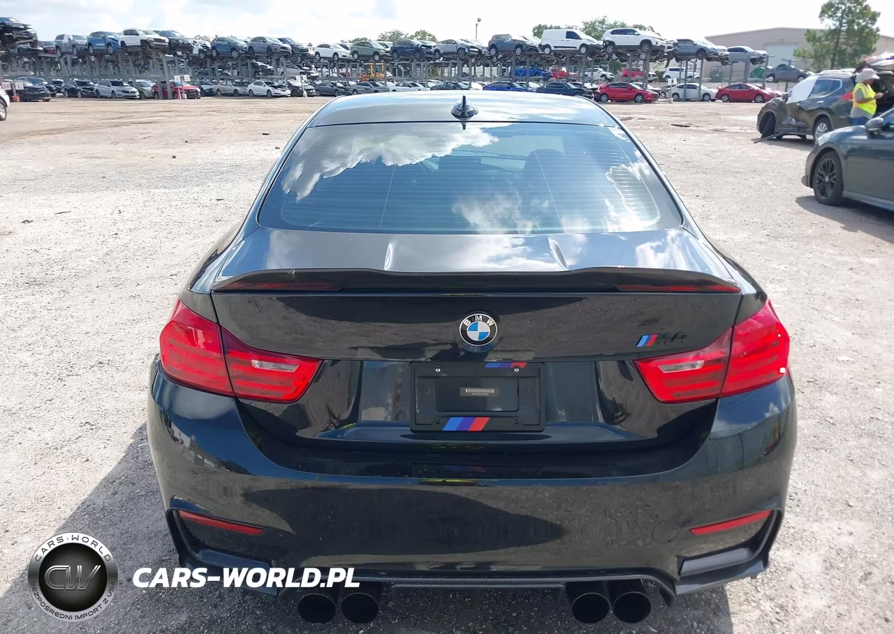 2015 BMW M4 VIN:WBS3R9C51FK334526 - 16