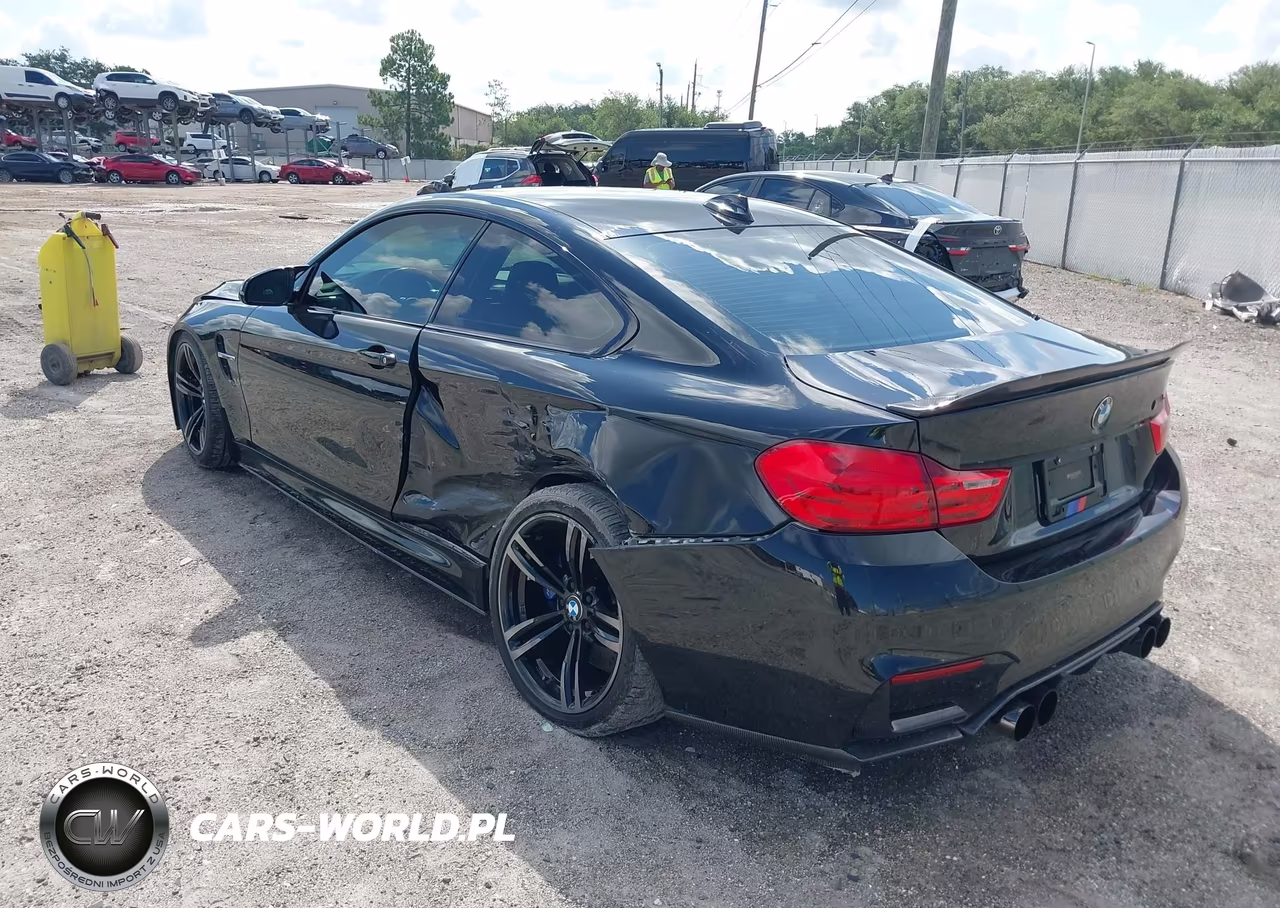 2015 BMW M4 VIN:WBS3R9C51FK334526 - 3