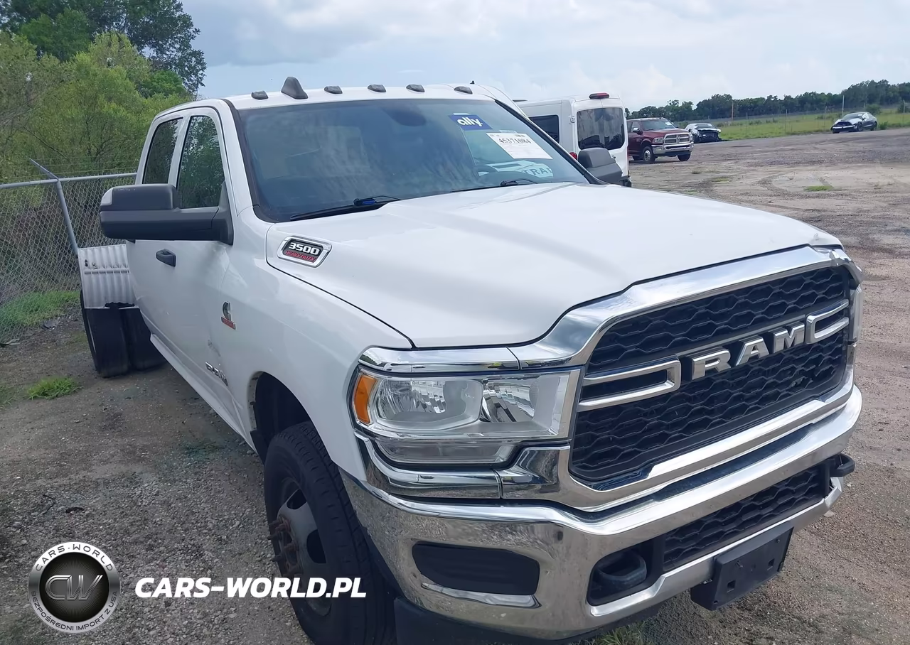 2021 Ram 3500 Chassis Tradesman-Slt-Laramie-Limited – zdjęcie 1 z 18