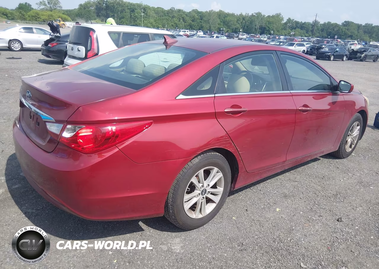 2011 Hyundai Sonata Gls VIN:5NPEB4AC6BH177903 - 4
