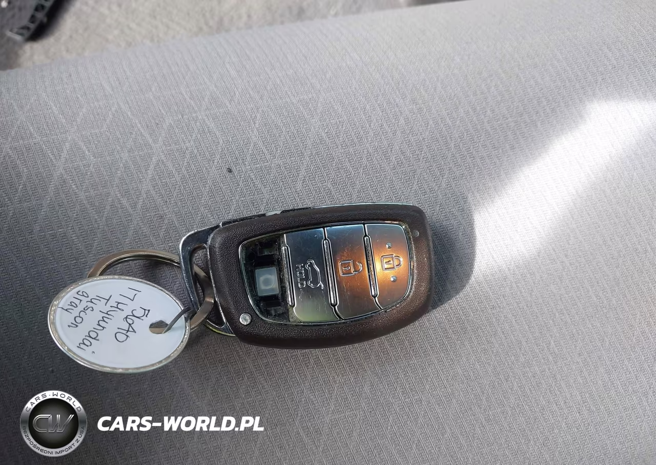 2017 Hyundai Tucson Sport VIN:KM8J33A27HU519947 - 11