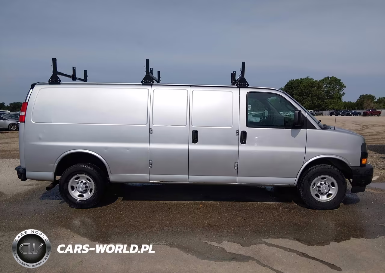 2018 Chevrolet Express 3500 Work Van VIN:1GCZGHFG1J1334085 - 18