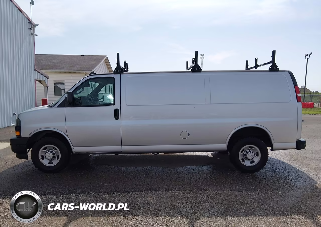 2018 Chevrolet Express 3500 Work Van VIN:1GCZGHFG1J1334085 - 19