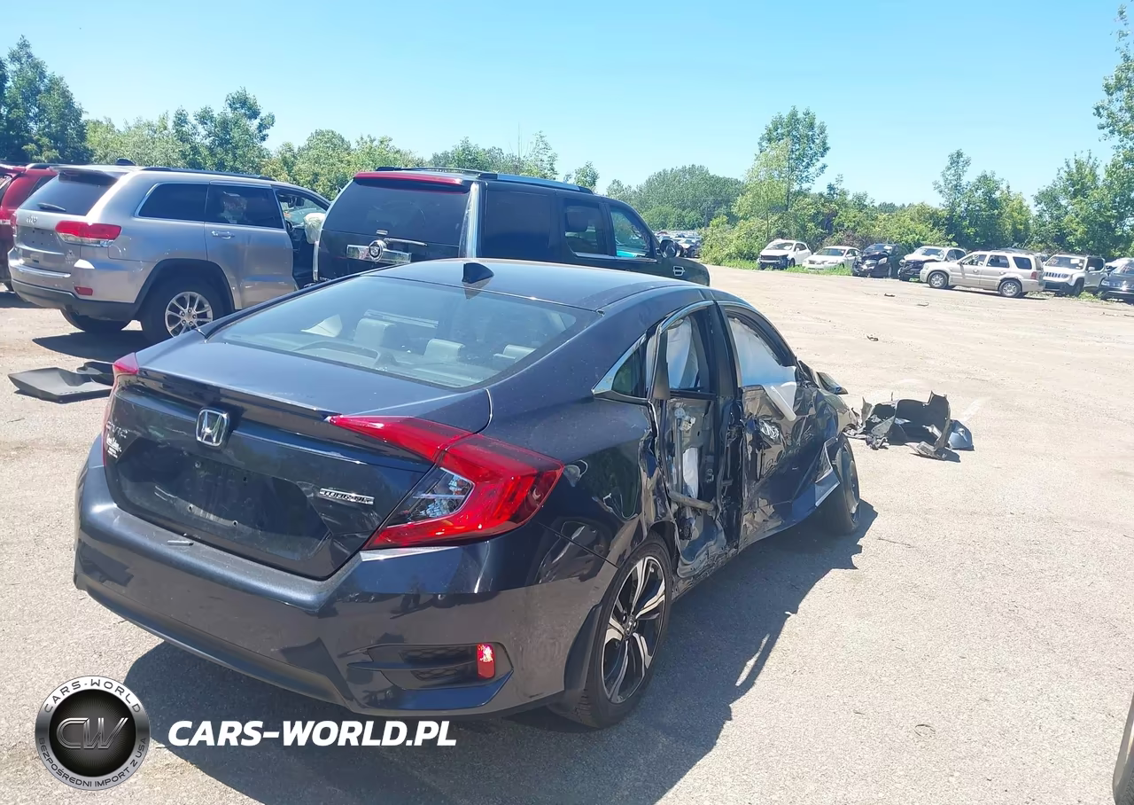 2016 Honda Civic Touring VIN:19XFC1F9XGE014373 - 4