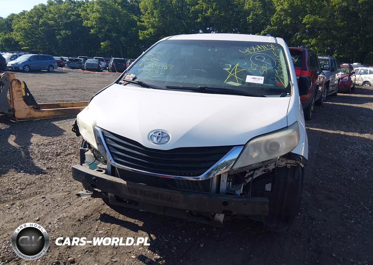 2013 Toyota Sienna Le 7 Passenger VIN:5TDJK3DC4DS054005 - 11