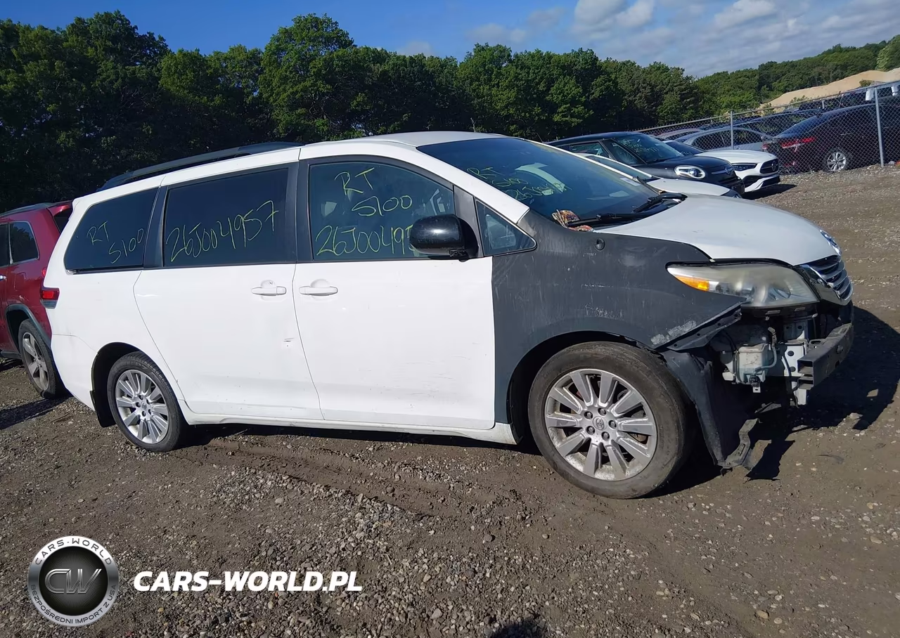 2013 Toyota Sienna Le 7 Passenger VIN:5TDJK3DC4DS054005 - 12