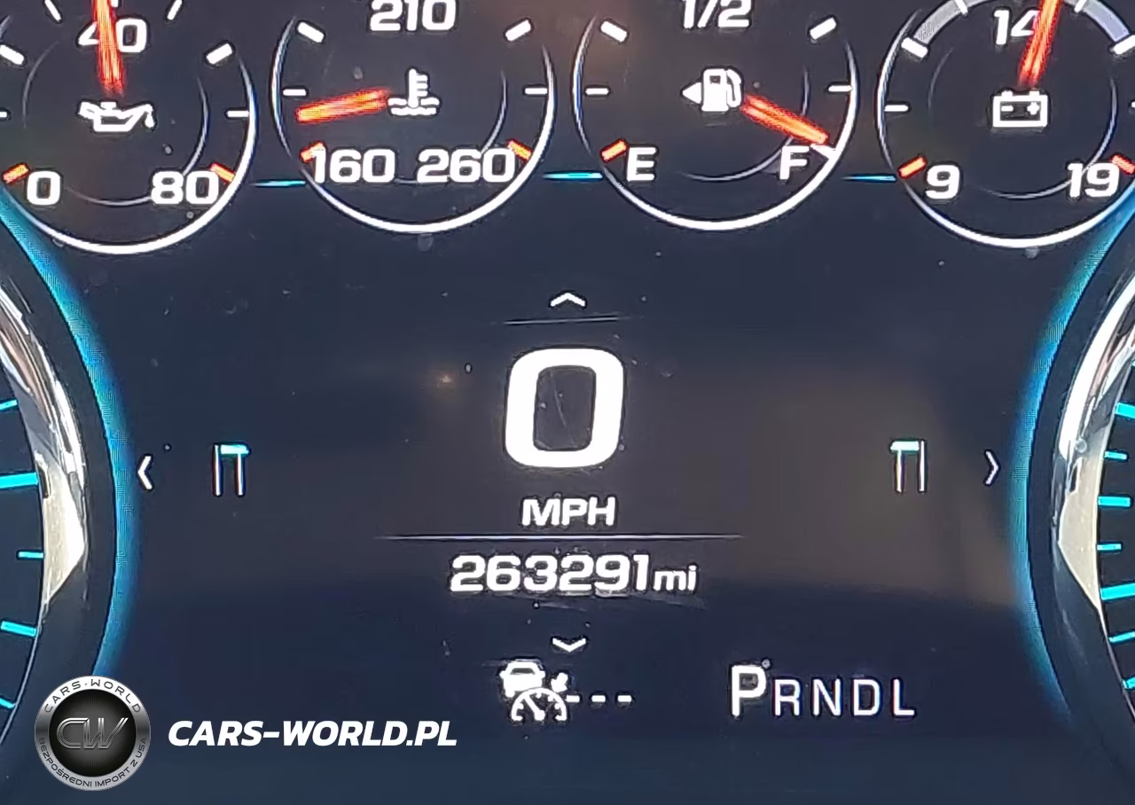 2017 Chevrolet Suburban Premier VIN:1GNSKJKC5HR311213 - 16
