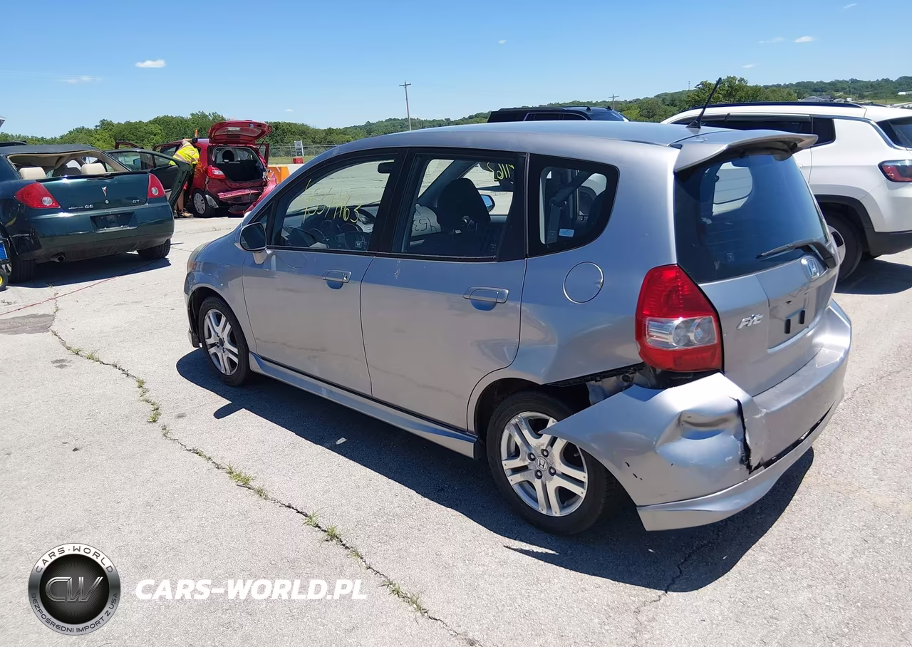 2008 Honda Fit Sport VIN:JHMGD37628S011353 - 3