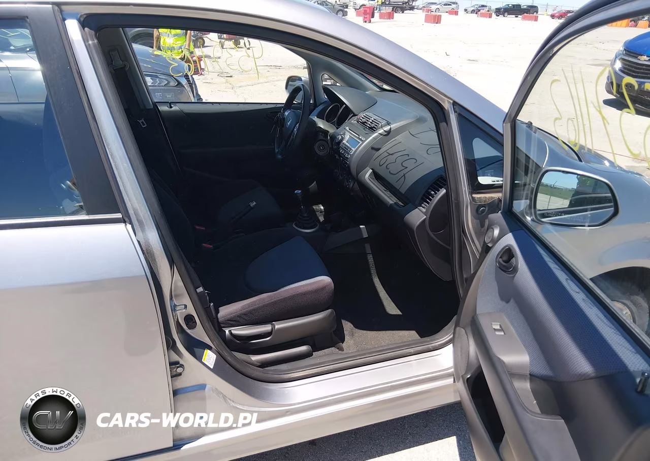 2008 Honda Fit Sport VIN:JHMGD37628S011353 - 5