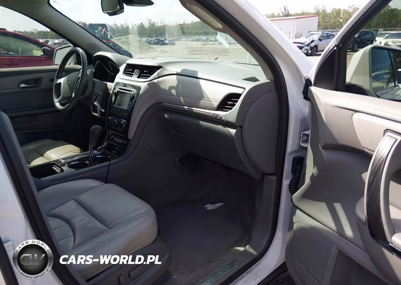 2017 Chevrolet Traverse Premier VIN:1GNKVJKD3HJ236901 - 5