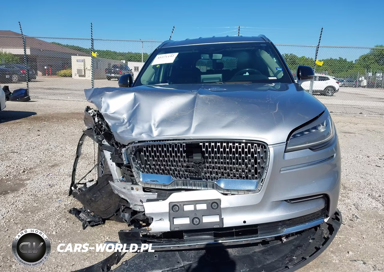 2022 Lincoln Aviator Standard VIN:5LM5J6XCXNGL05244 - 12
