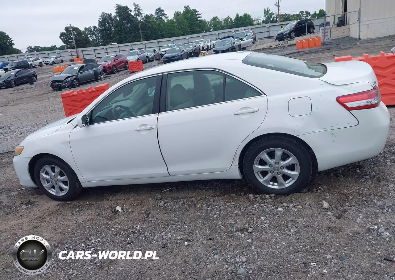 2011 Toyota Camry Le VIN:4T1BF3EK1BU656377 - 14