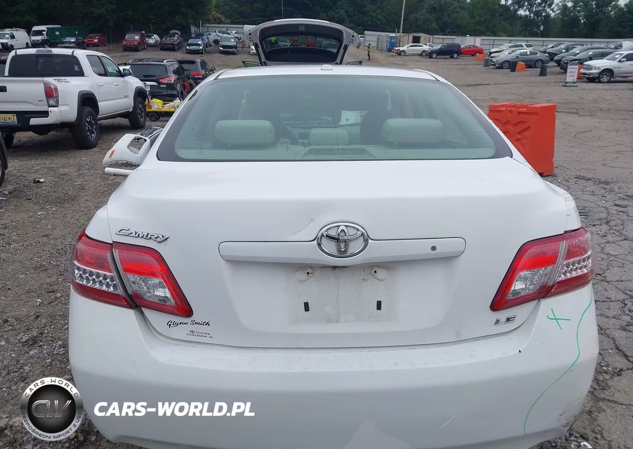 2011 Toyota Camry Le VIN:4T1BF3EK1BU656377 - 16