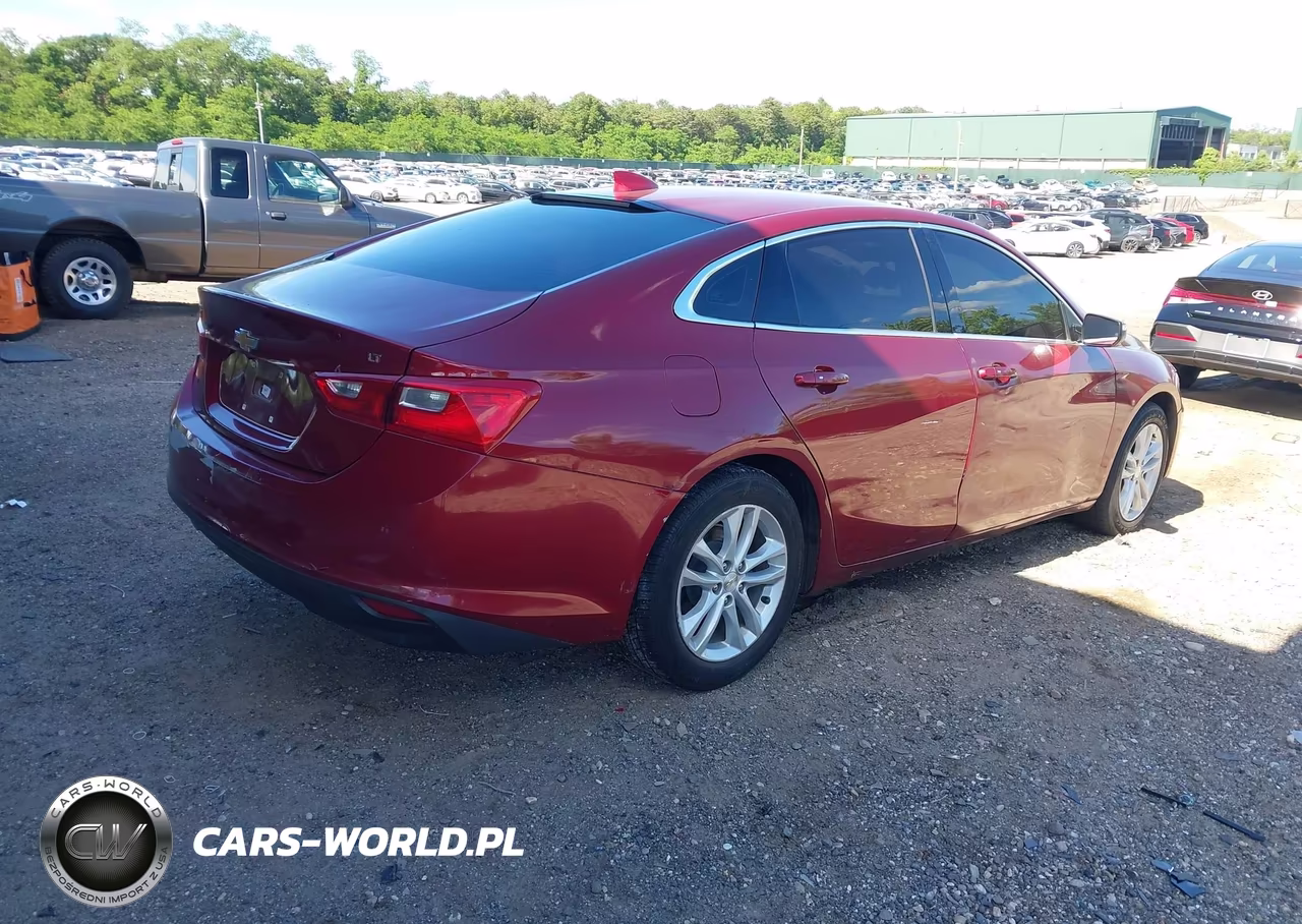 2018 Chevrolet Malibu Lt VIN:1G1ZD5ST0JF160788 - 4