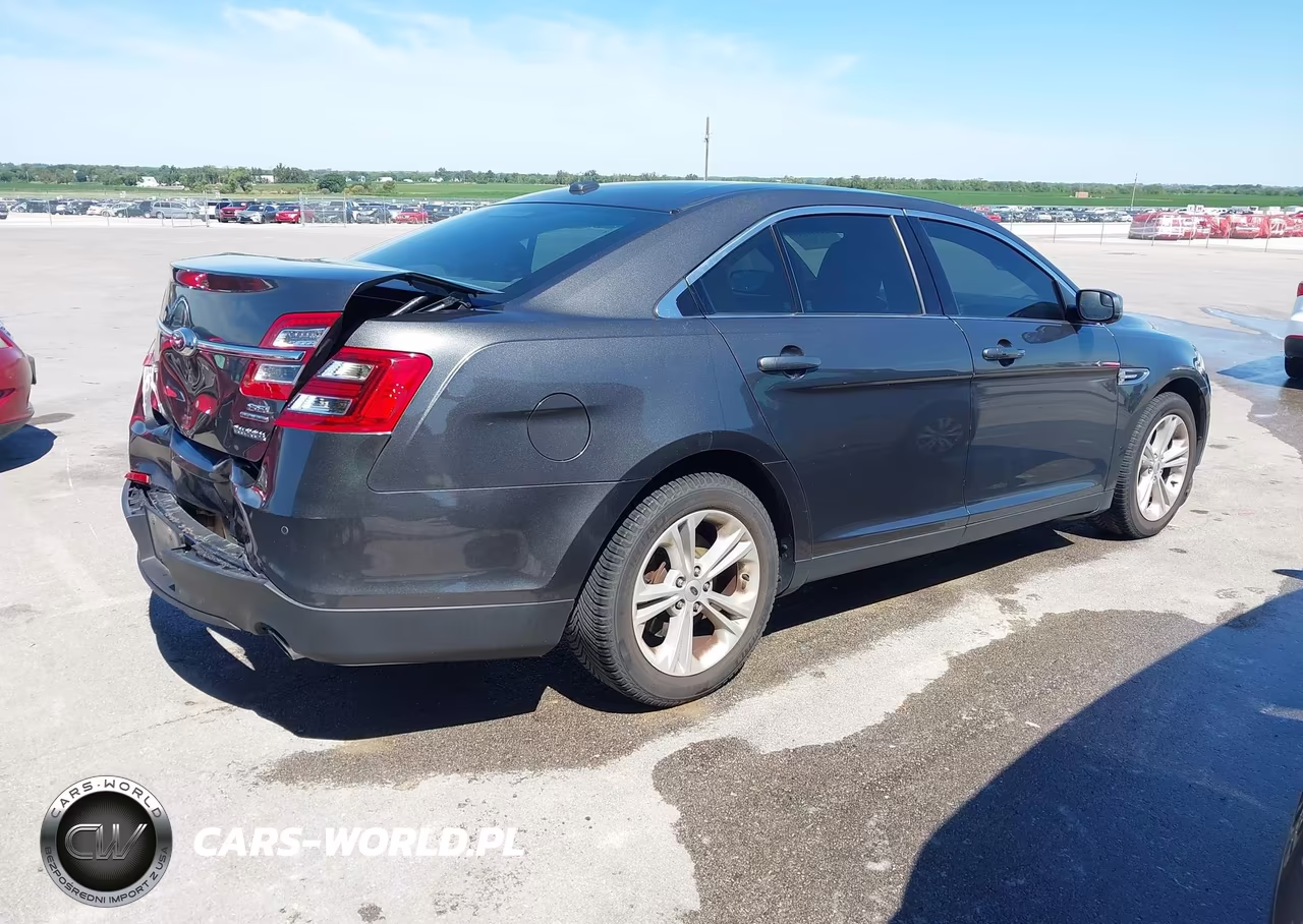 2018 Ford Taurus Sel VIN:1FAHP2E84JG103185 - 4