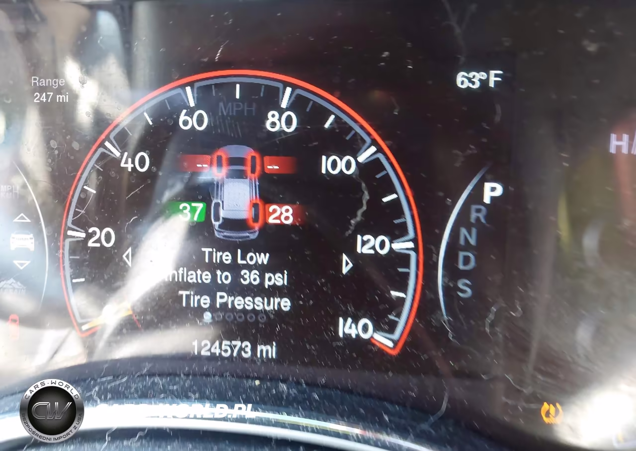 2015 Jeep Grand Cherokee Overland VIN:1C4RJFCG2FC634112 - 16