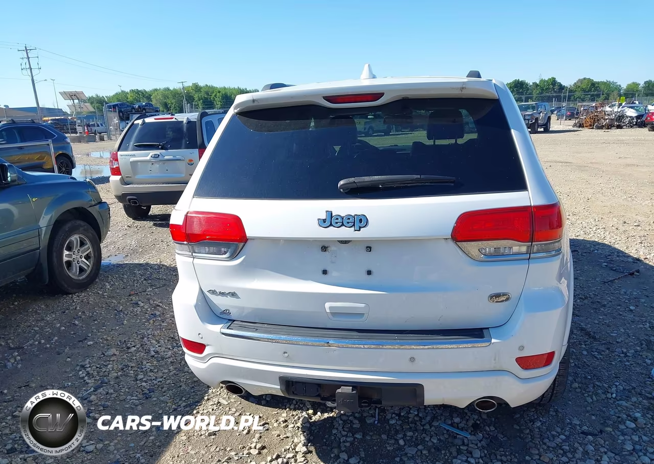 2015 Jeep Grand Cherokee Overland VIN:1C4RJFCG2FC634112 - 17