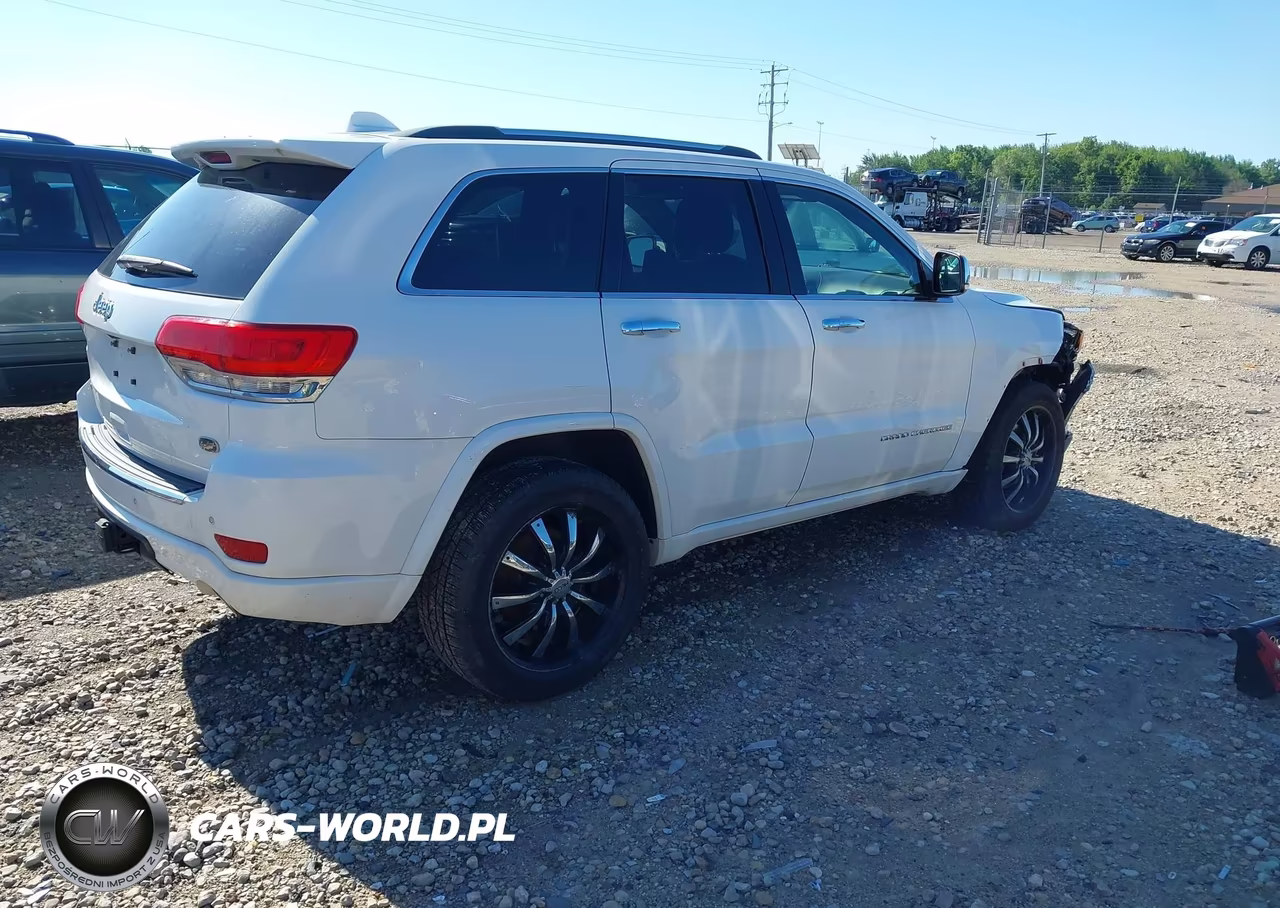 2015 Jeep Grand Cherokee Overland VIN:1C4RJFCG2FC634112 - 4