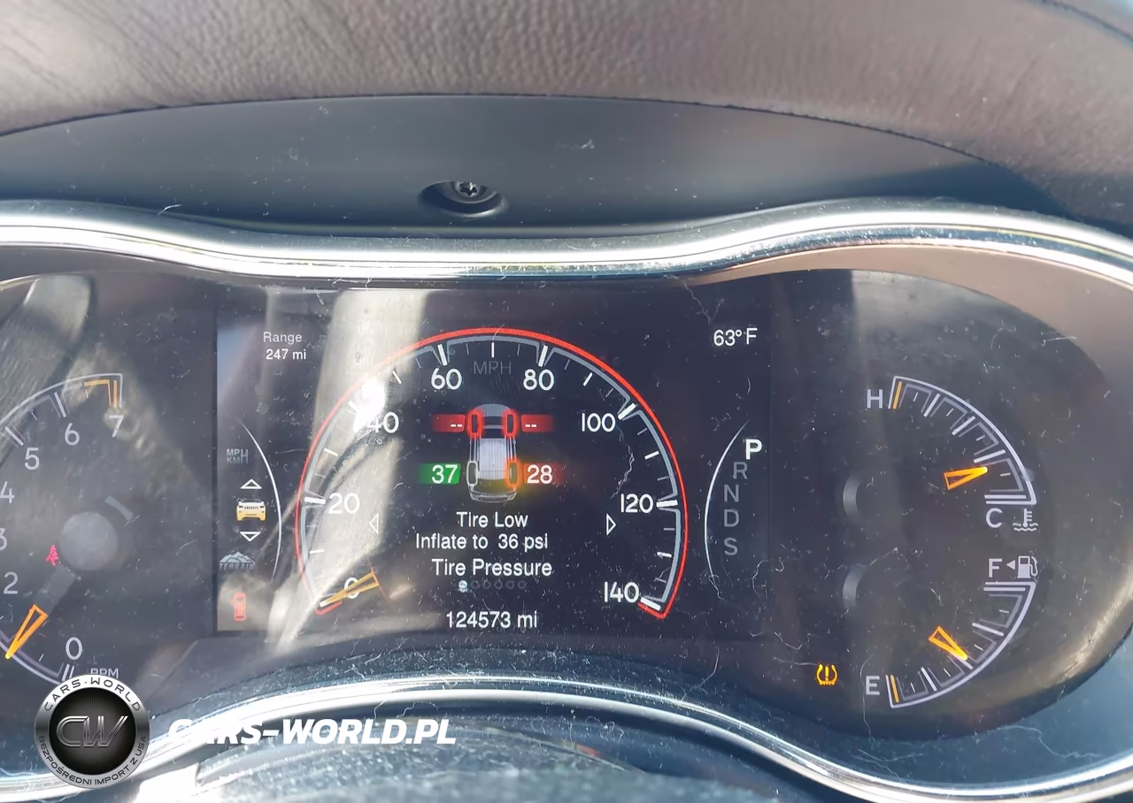 2015 Jeep Grand Cherokee Overland VIN:1C4RJFCG2FC634112 - 7