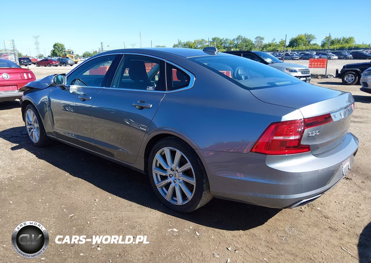2017 Volvo S90 T6 Momentum VIN:YV1A22MK2H1010390 - 3