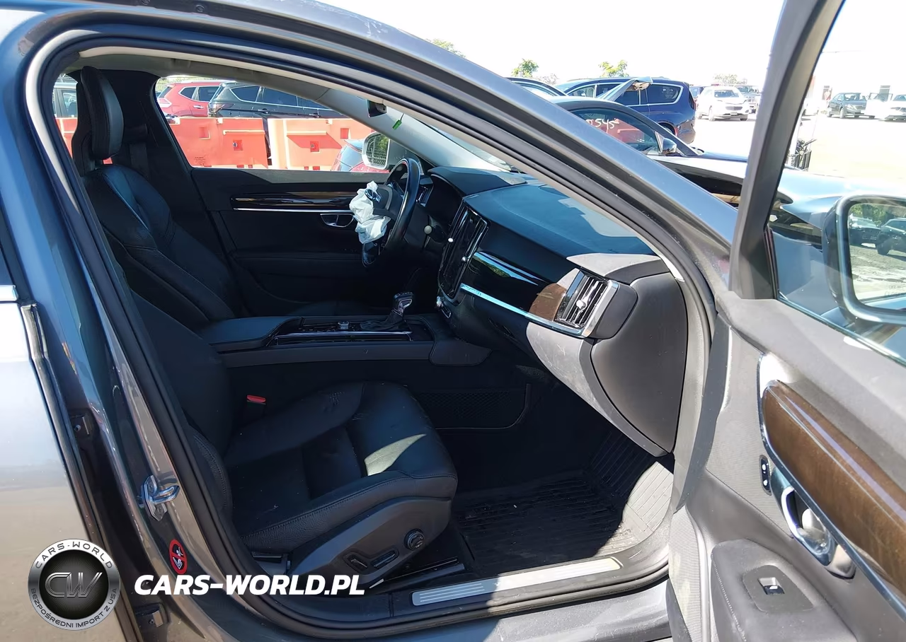 2017 Volvo S90 T6 Momentum VIN:YV1A22MK2H1010390 - 5