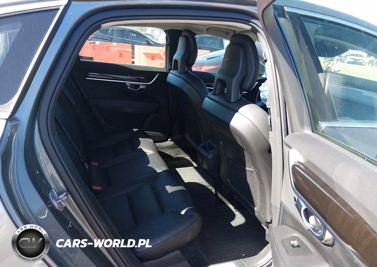 2017 Volvo S90 T6 Momentum VIN:YV1A22MK2H1010390 - 8