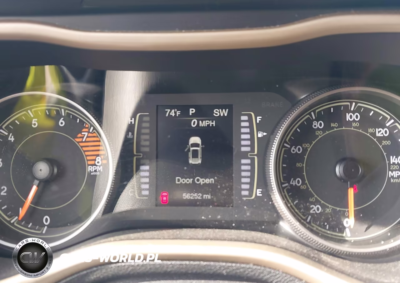 2018 Jeep Cherokee Latitude 4X4 VIN:1C4PJMCX9JD546799 - 7