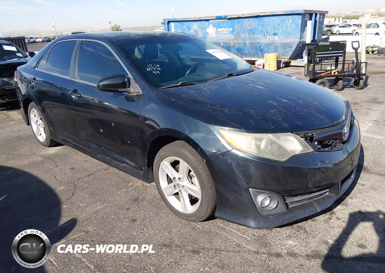 2013 Toyota Camry Se – zdjęcie 1 z 20