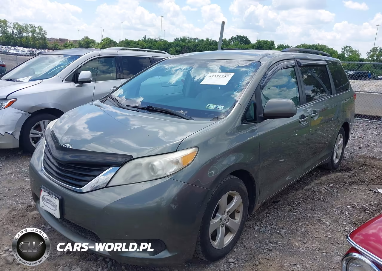 2012 Toyota Sienna Le V6 8 Passenger VIN:5TDKK3DC3CS223790 - 6