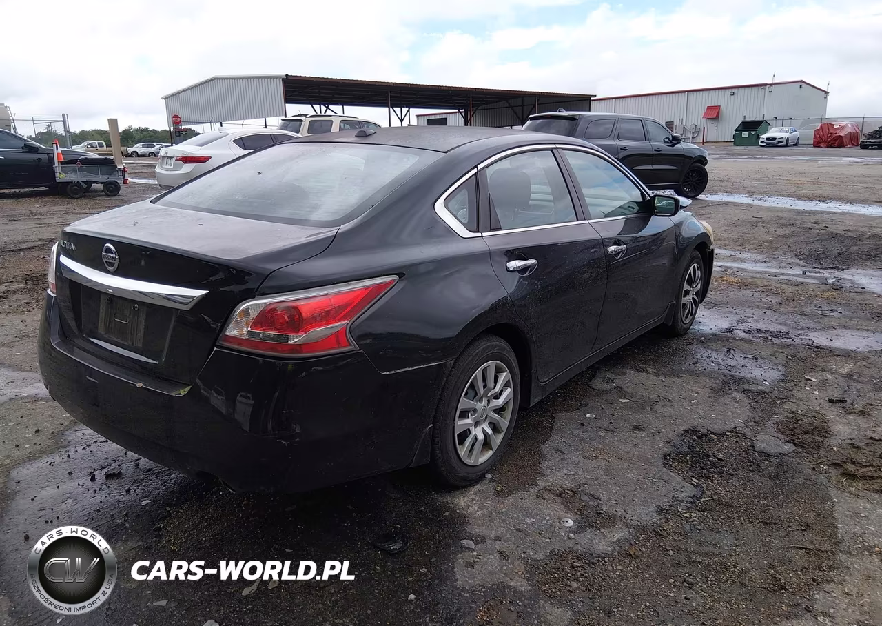 2015 Nissan Altima 2.5 S VIN:1N4AL3AP2FN326442 - 4