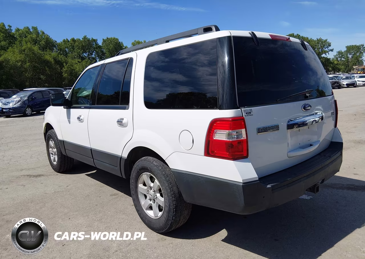 2014 Ford Expedition Xl VIN:1FMJU1G54EEF52879 - 3