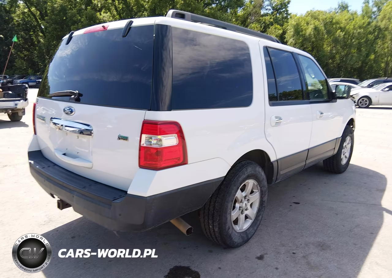 2014 Ford Expedition Xl VIN:1FMJU1G54EEF52879 - 4