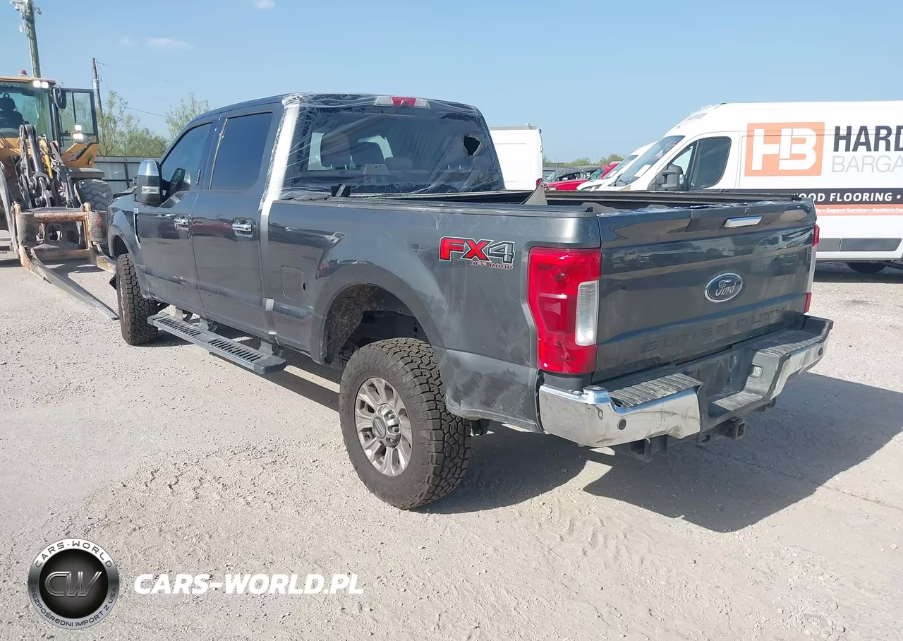 2019 Ford F-250 Xlt VIN:1FT7W2B65KEE11314 - 3