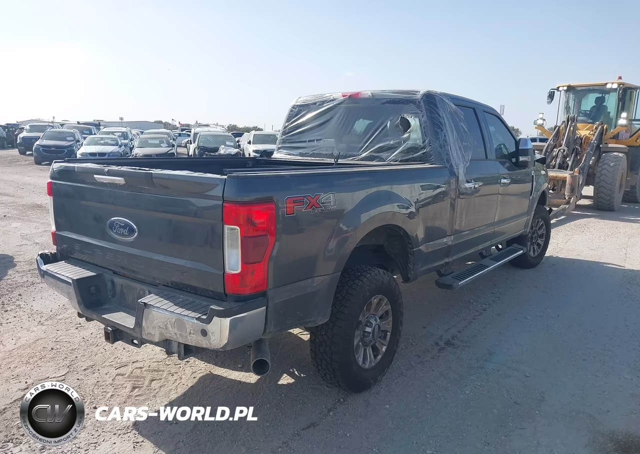 2019 Ford F-250 Xlt VIN:1FT7W2B65KEE11314 - 4