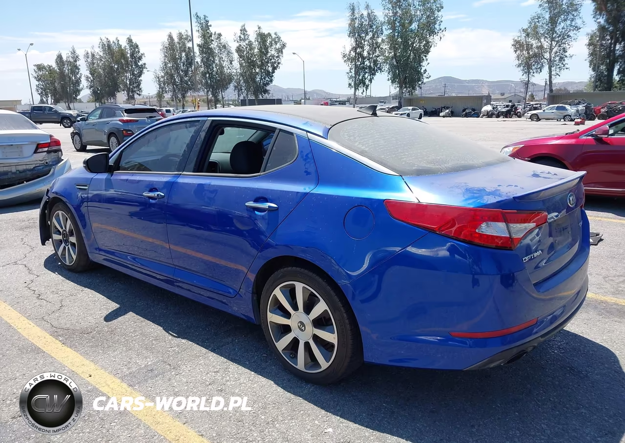 2013 Kia Optima Sx VIN:5XXGR4A62DG187826 - 3