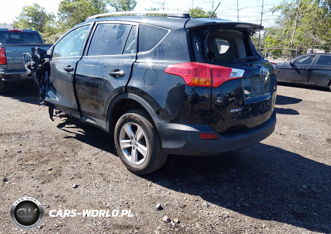 2015 Toyota Rav4 Xle VIN:2T3RFREV0FW240331 - 3