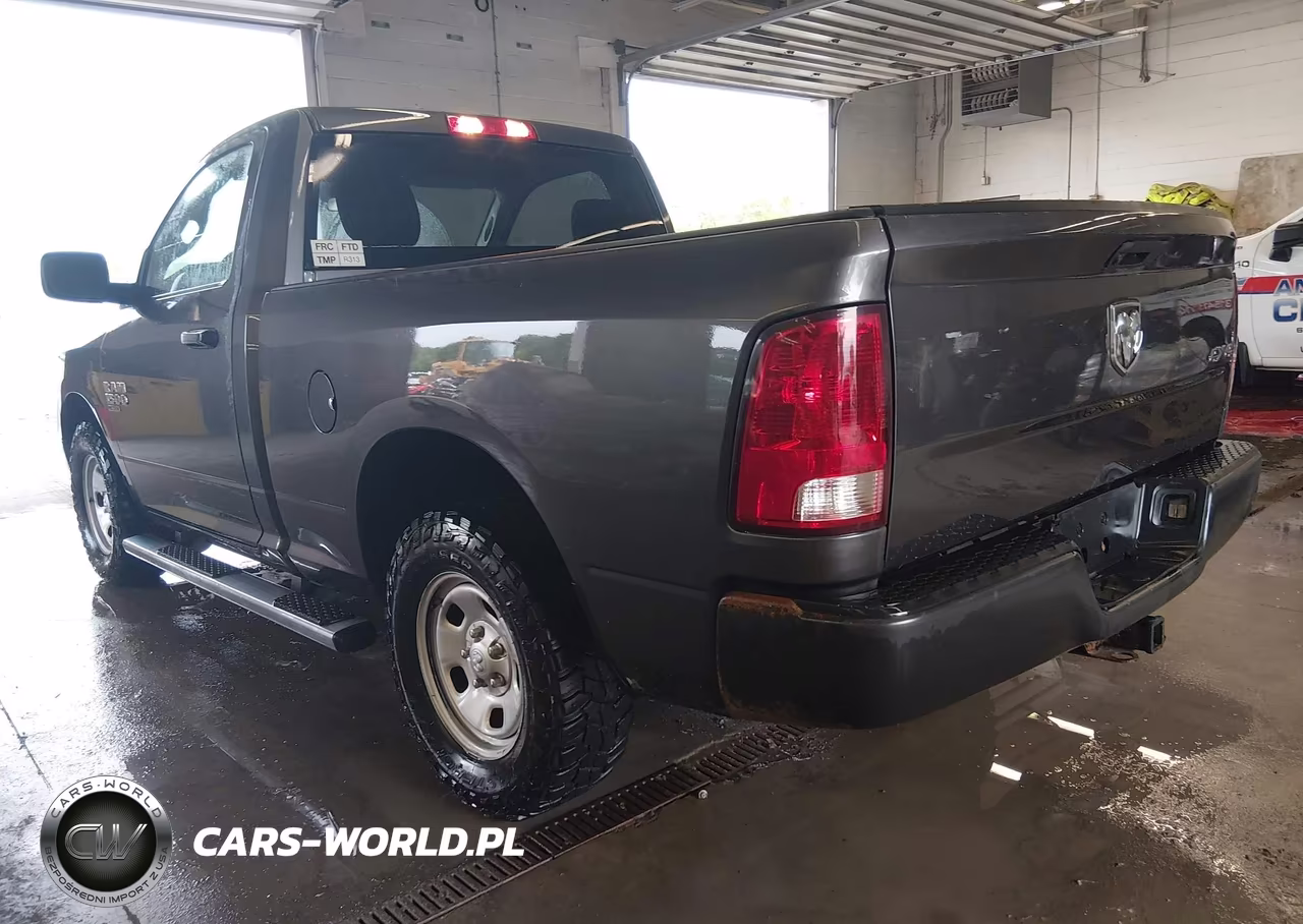 2022 Ram 1500 Classic Tradesman 4X4 6'4 Box VIN:3C6JR7AG2NG233967 - 3