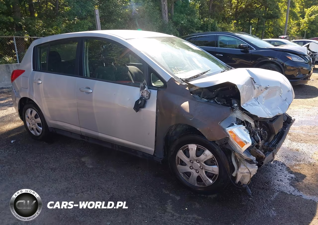 2012 Nissan Versa 1.8 S – zdjęcie 1 z 16