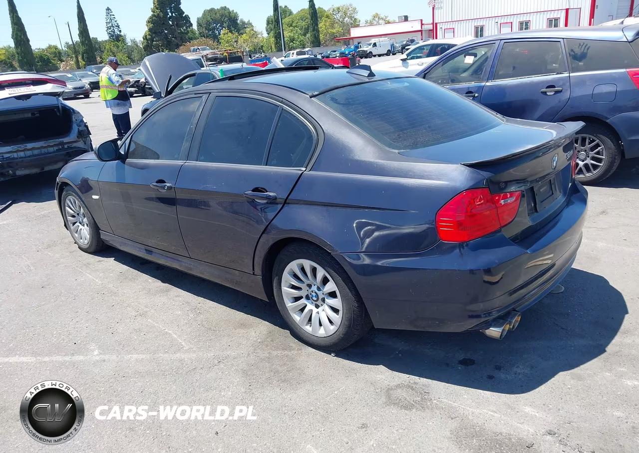 2009 BMW 328I VIN:WBAPH57509NL78645 - 3