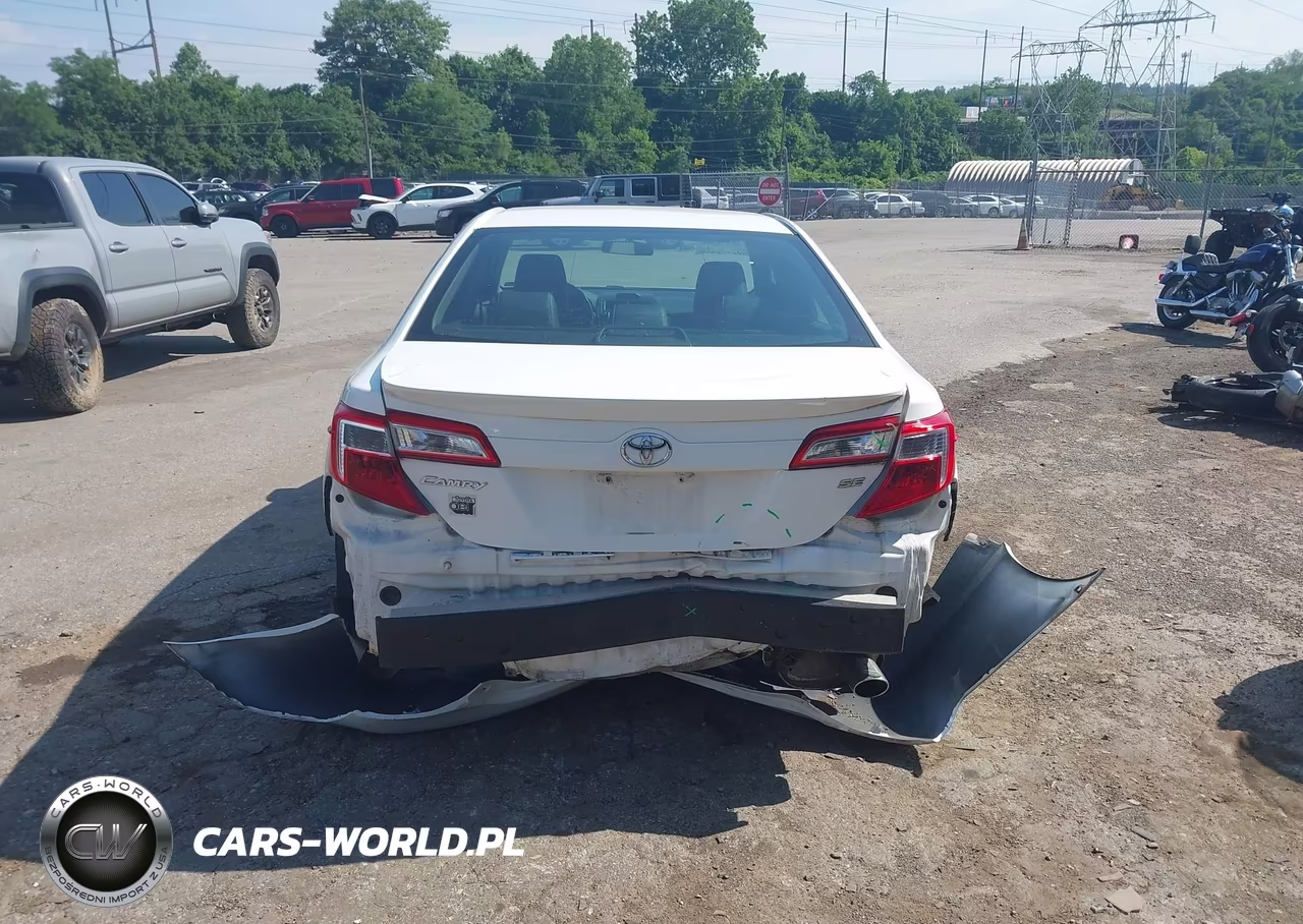 2014 Toyota Camry Se VIN:4T1BF1FK7EU307196 - 16