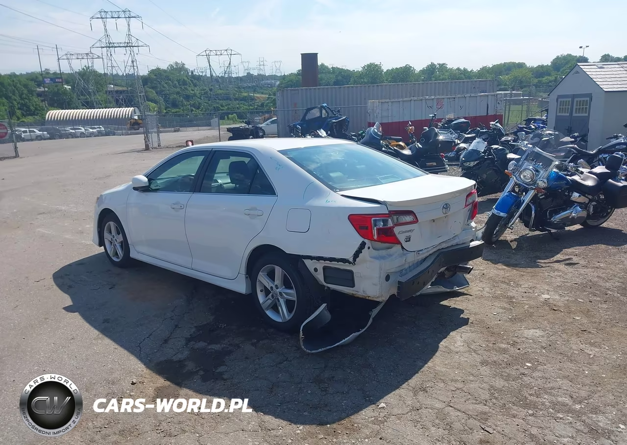 2014 Toyota Camry Se VIN:4T1BF1FK7EU307196 - 3