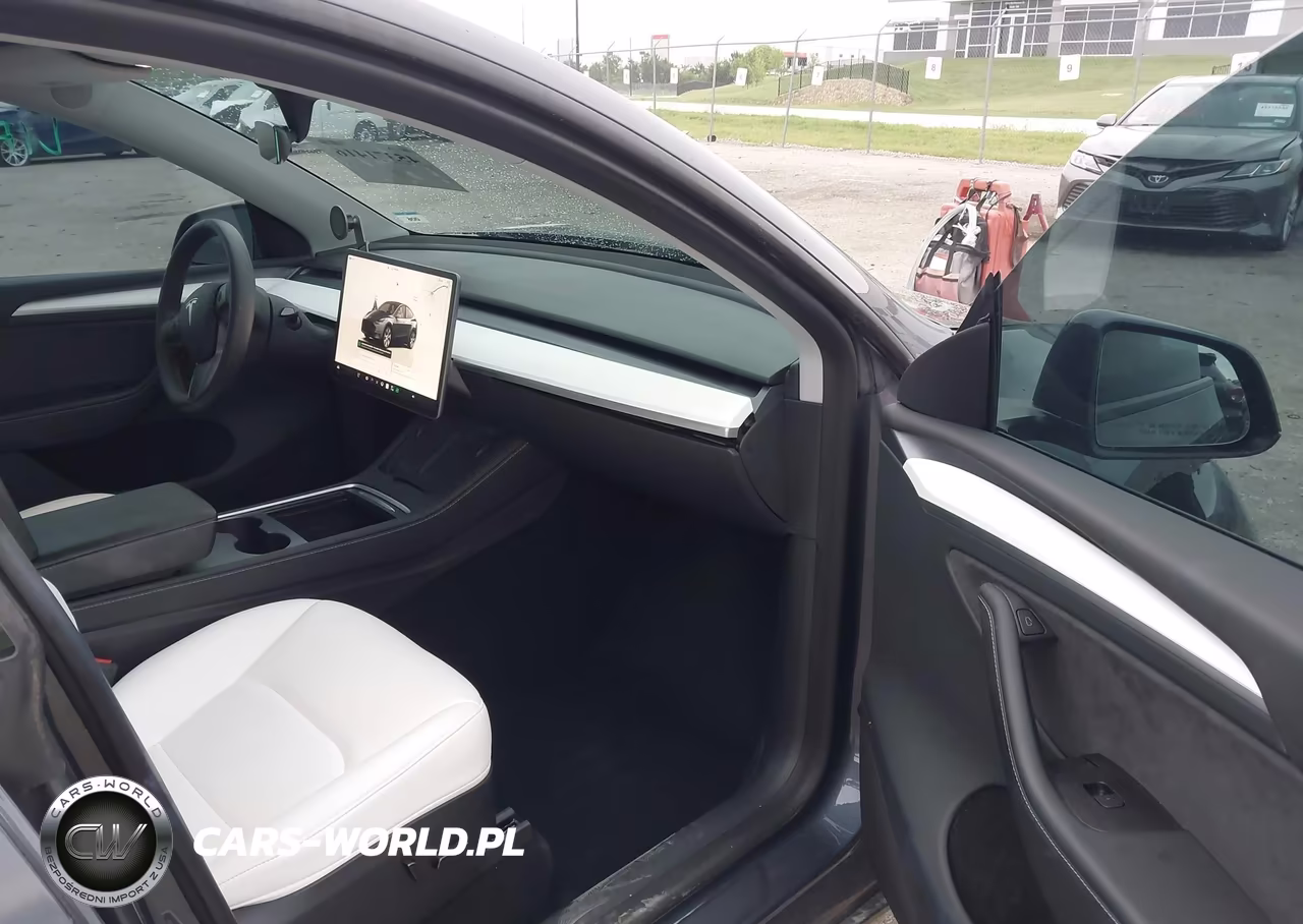 2023 Tesla Model Y Awd-Long Range Dual Motor All-Wheel Drive VIN:7SAYGDEE3PA091710 - 5