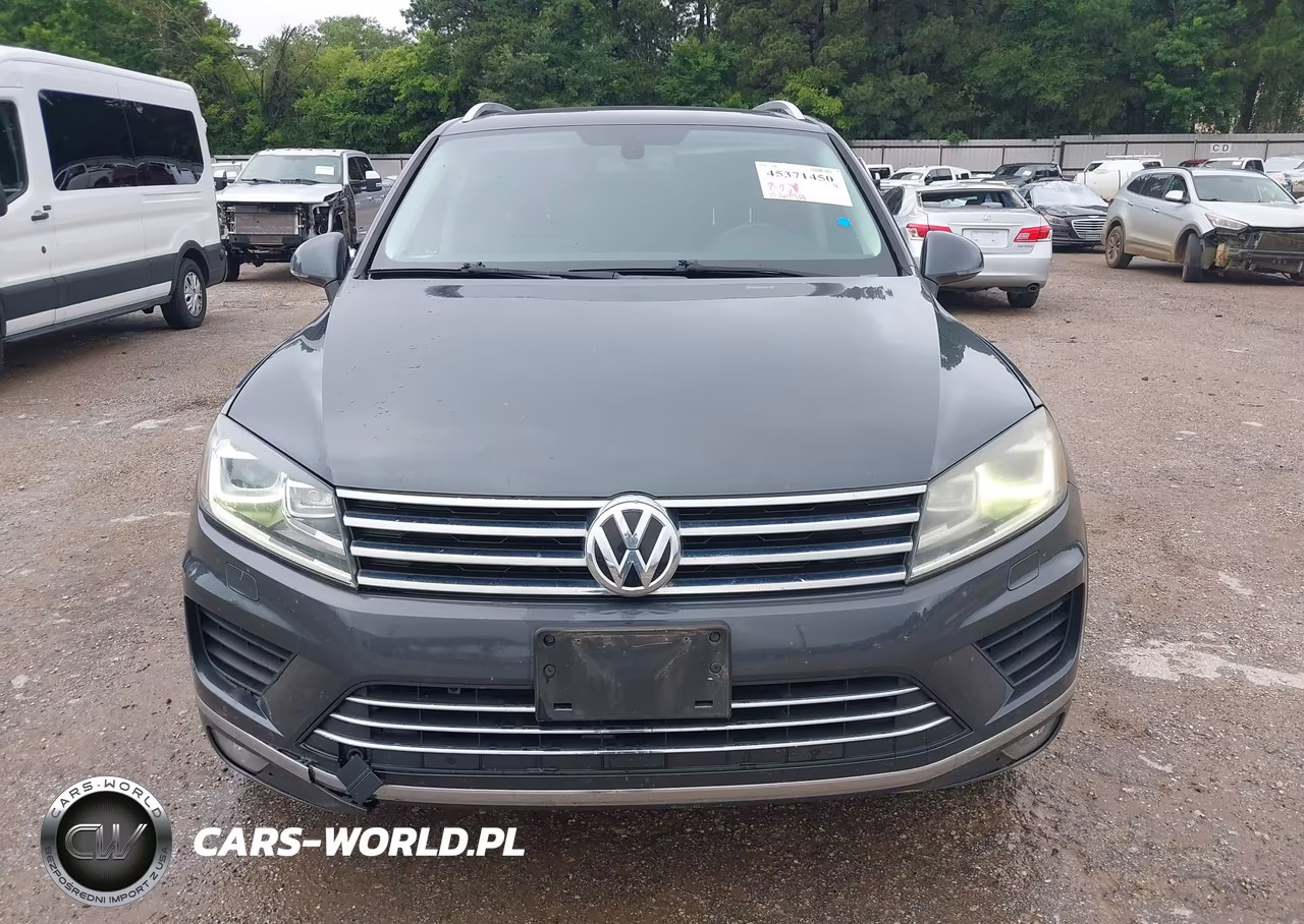 2015 Volkswagen Touareg V6 Lux VIN:WVGEF9BP8FD005558 - 13